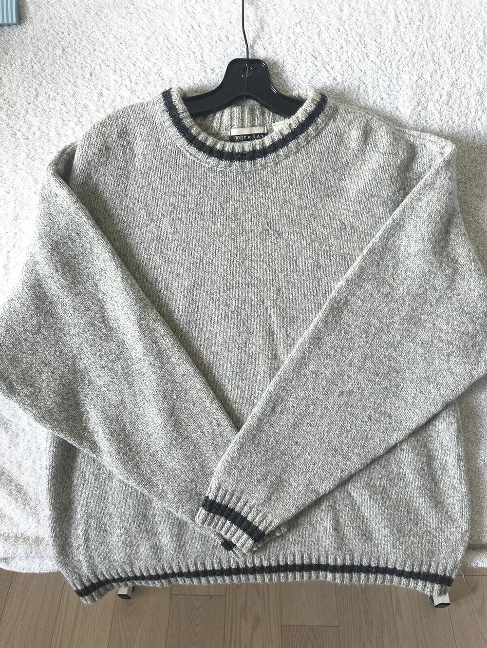 VTG Retreat Men's Grey Wool Knit Blend Crrew Neck Sweater Made in Canada - Large